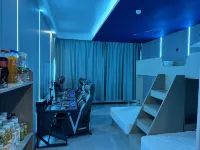 Fangyu E-sports Hotel (Zhumadian Zhengyang Road Aijia Shopping Center)