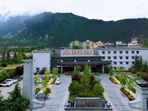 Botai Linzhi Hotel