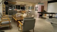 Phoenix Egg Youth Hostel
