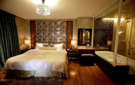 The Royal Mandaya Hotel Davao