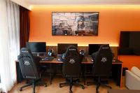 Luohe Liming E-sports Hotel (Luohe Vocational and Technical College Medical Branch)