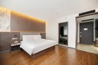 Starway Hotel (Heze Dongming Longquan Yayuan)