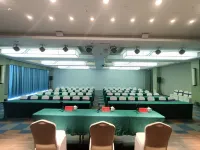 Zhongzhou Elegant Hotel（Luoyang Tianxiang Peony Garden Airport Branch）