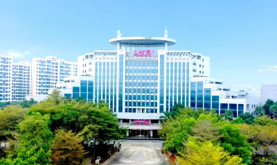 Chongzuo Tianhu Hotel (Chongzuo Municipal Government Zhuang Nationality Museum)