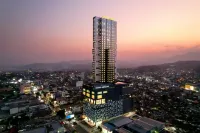 Grand Mercure Lampung فنادق في Enggal