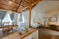 Guyu Mingyuan Hotels near Qinglong Shuanghe Drifting