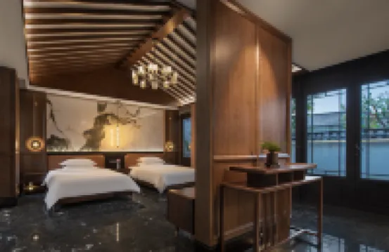 MOONRISE HOTELS & RESORTS