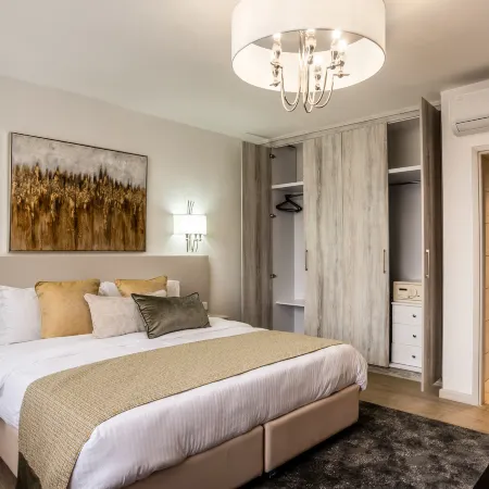 Yaya Hotel & Apartments Отели рядом с достопримечательностью «Торговый центр Yaya Centre»