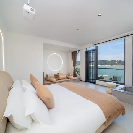 Floral Hotel·Suzhou first love meet you hostel (Taihu Hengshan Island Scenic Spot Shop)