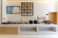 シティ コンフォート イン ホテル（賀州富川鳳凰路）