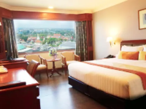 Topland Hotel & Convention Centre Hotels near Nang Phaya Temple (Wat Nang Phaya)