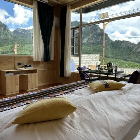 Tibetan-style homestays in Diebu Zagana