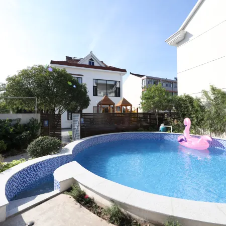 Shanghai Xiangyun Resort Hotel