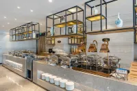 EARL FAMILY  Hotel - breakfast