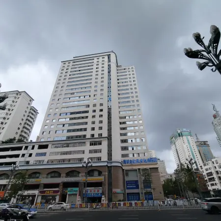 Time Meeting Guesthouse Отели рядом с достопримечательностью «Конгресс-центр Kunming Hall»