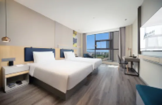 Homeinn Selected Hotel (Chengdu Longquan Checheng East Seventh Road Longteng Donglu Cheng) Hotels in der Nähe von Tiantaishan Loquat Ecological Park