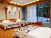 Nuoyangcang Homestay Hoteles en Diebu