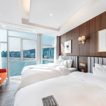 H Avenue Gwangalli Beach