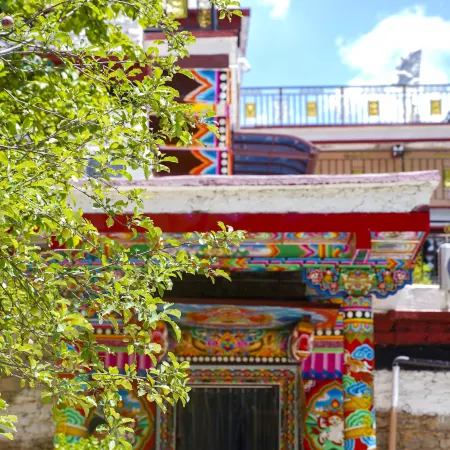 Rubu Jingyi Mountain Residence Homestay