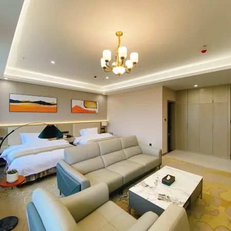 Delingha Shicheng Garden Hotel
