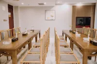 Lengshuijiang Yuexin Hotel (Yingshi International Business Center Commercial Pedestrian Street) Hotel a Lengshuijiang