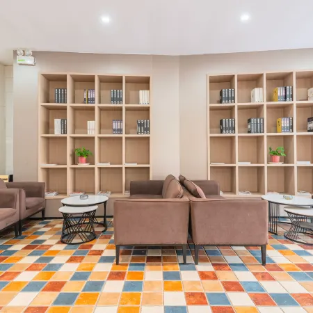Jinghe Fashion Hotel