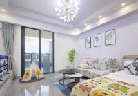 Sanya Tianya Yuhai Shiguang Scenic Apartment (Coconut Dream Corridor) Hotels near 金鸡岭公园