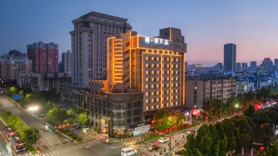 James Joyce Coffetel Hotel (Zhengzhou Manhattan Yanzhuang Subway Station) Hotels in Manhattan Commercial Plaza