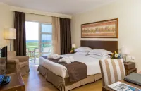 Neptune Luxury Resort فنادق في Mastichari