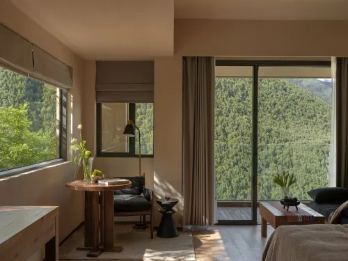 Yunling Starry Sky Zanla Scenic Beauty House (Siguniang Mountain Shuangqiaogou Scenic Area)