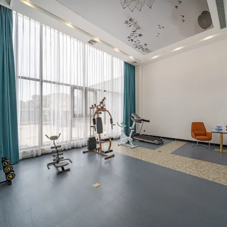 Poltton Century Hotel（Yangjiang  Jinshan Road ）