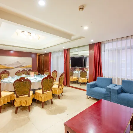 Panshi Hotel