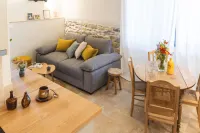 Les Terres Aoyama