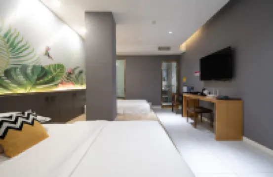 Yilong Yunshang Time Light Luxury Homestay