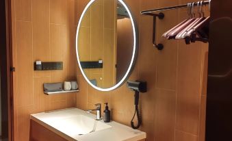 Minquan Tianhe Hot Spring Hotel (Beiguan)