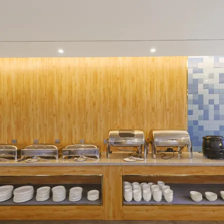 Homeinn · neo (Tonghua Yuhuangshan New Station Square)