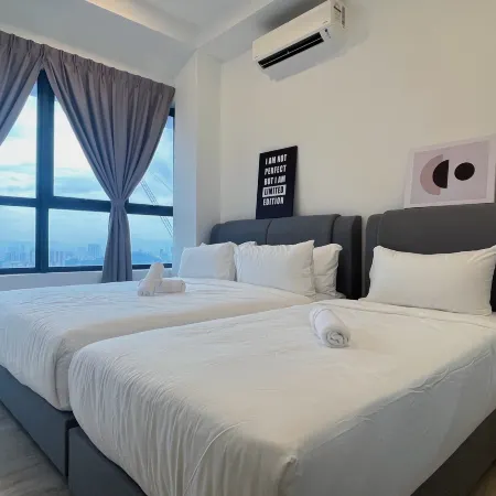 Arte Plus by Manhattan Group