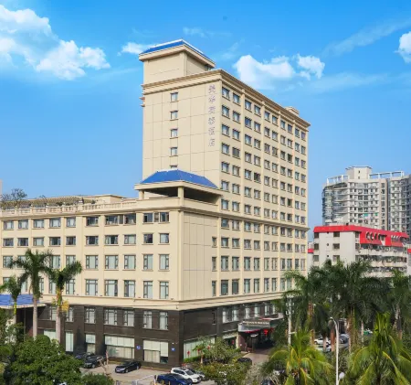 Meahood Hi-Thai Hotel Отели рядом с достопримечательностью «Hainan Institute of Science & Technology»