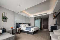 Yitel Collection Hotel (Lianyungang  Railway Station Hotel) Hotels near Jinping Mountain