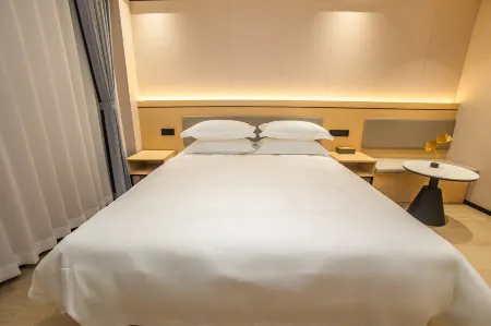 Jinlun Hotel (Shanghai Hongqiao Railway Station) Отели рядом со станцией Nanxiang North Railway Station