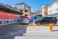 166 Hotel (Lijiang Ancient City) - Parkering