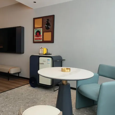 HYGGE Qieman Hotel (Hefei Huaihe Road Pedestrian Street Intime Center Branch)