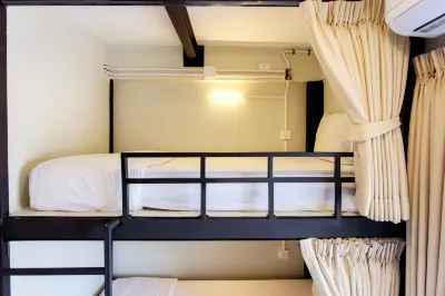 Nomad Plus Life Hostel Pattaya