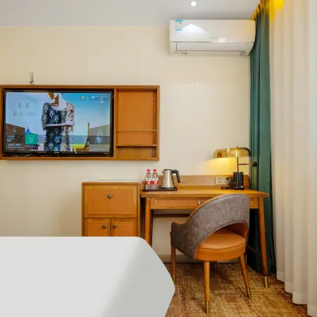 Jinjiang Metropolo Hotel (Qingdao Huangdao Golden Beach Resort, SUST)