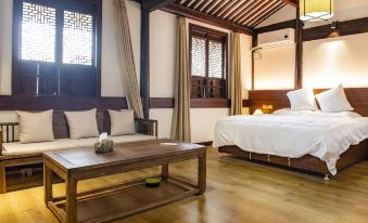 Cixi Yinhao Inn (Minghe Ancient Town Branch)