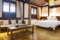 Cixi Yinhao Inn (Minghe Ancient Town Branch)