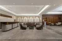 Mehood Ritz Hotel (Wuhu Pedestrian Street Jinghu Park)