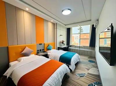 Jiuquan Aloft Hotel