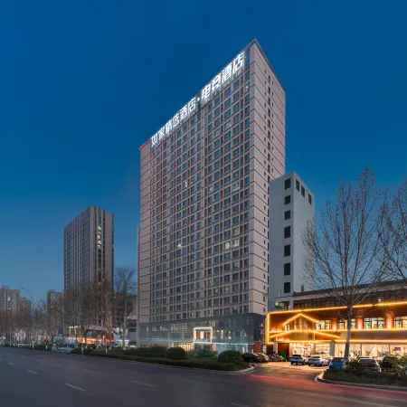 Homeinn Plus Hotel (Weifang Railway Station Yinquan Plaza)