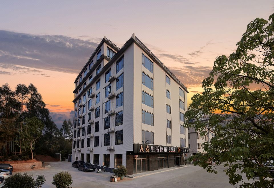 hotel overview picture